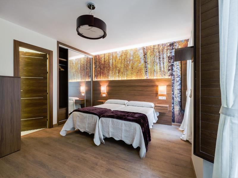 Hotel Arriola image