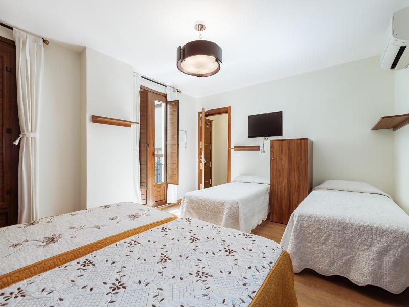 Hotel Arriola image