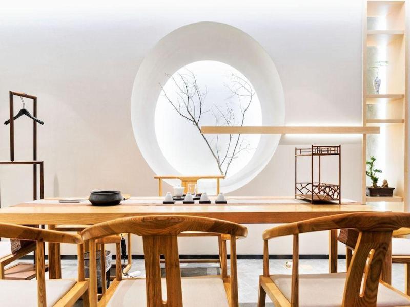 Atour Hotel (Wuhan Mulan Pishang Building)