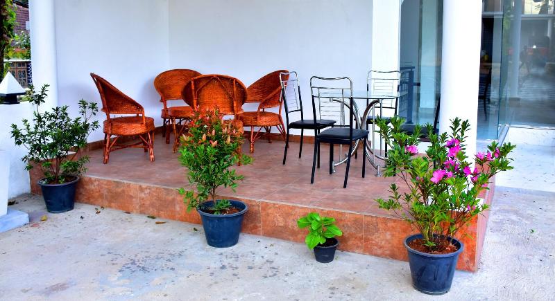 Nine Arch Holiday Resort image