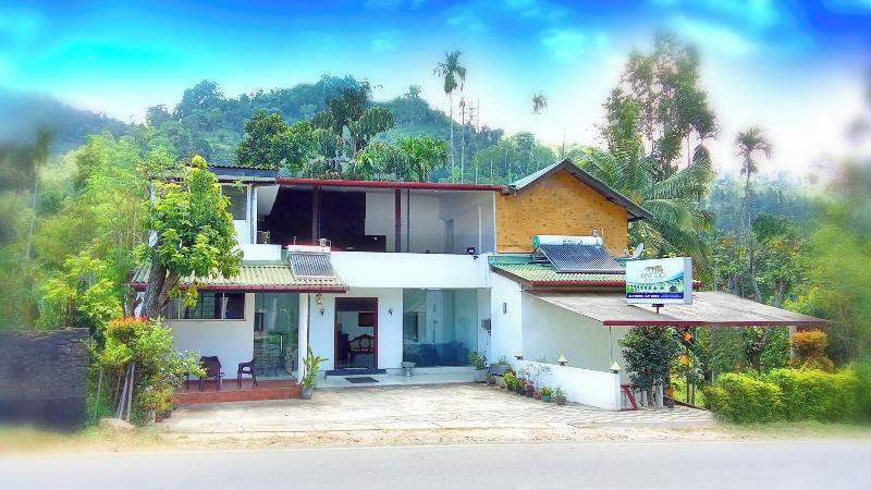 Nine Arch Holiday Resort image