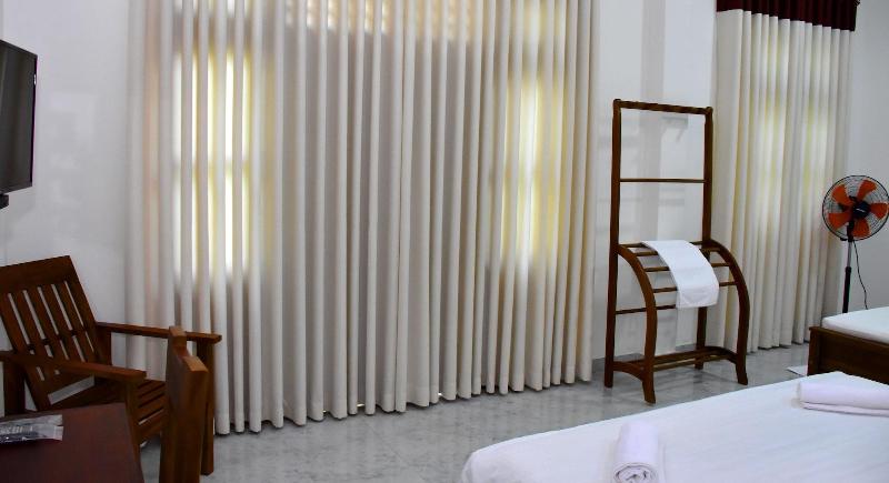 Nine Arch Holiday Resort image