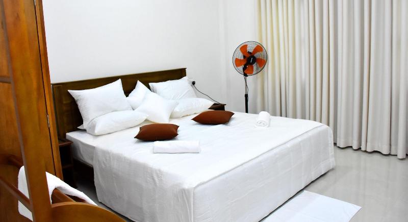 Nine Arch Holiday Resort image