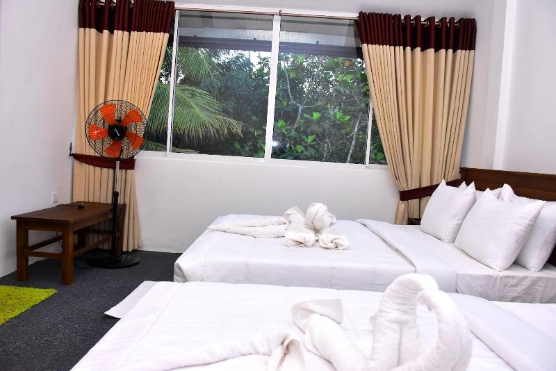 Nine Arch Holiday Resort image