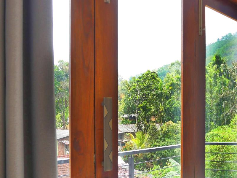 Nine Arch Holiday Resort image