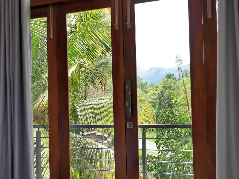 Nine Arch Holiday Resort image