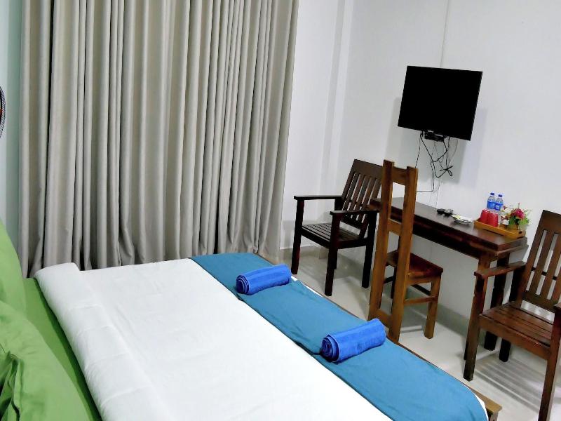Nine Arch Holiday Resort image