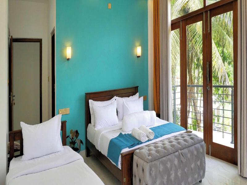 Nine Arch Holiday Resort image