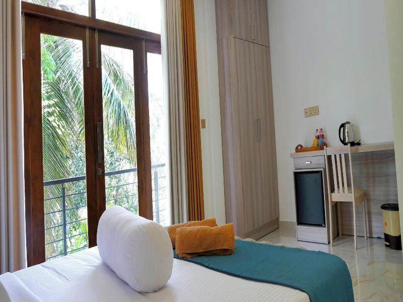 Nine Arch Holiday Resort image