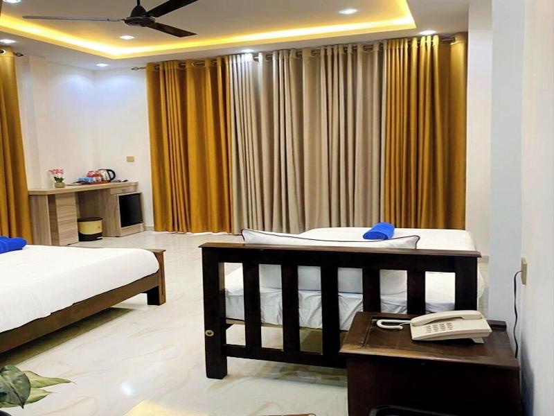 Nine Arch Holiday Resort image