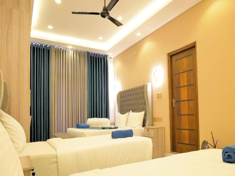 Nine Arch Holiday Resort image