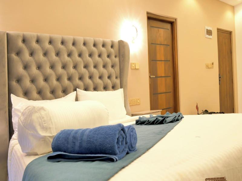 Nine Arch Holiday Resort image