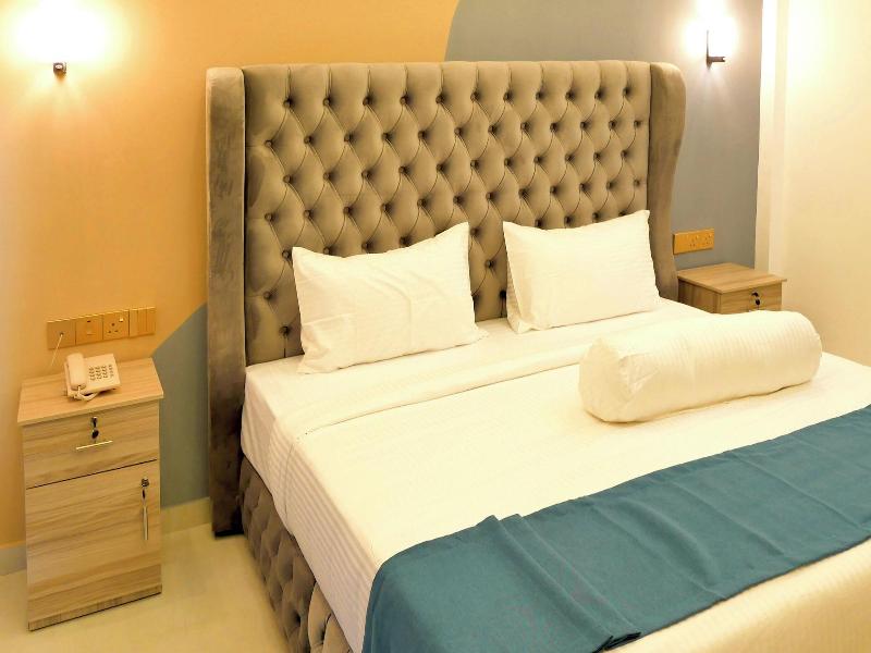 Nine Arch Holiday Resort image