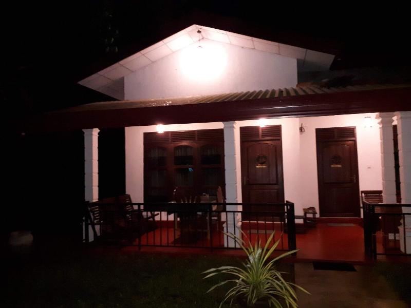 Sigiri Hibiscus Villa image