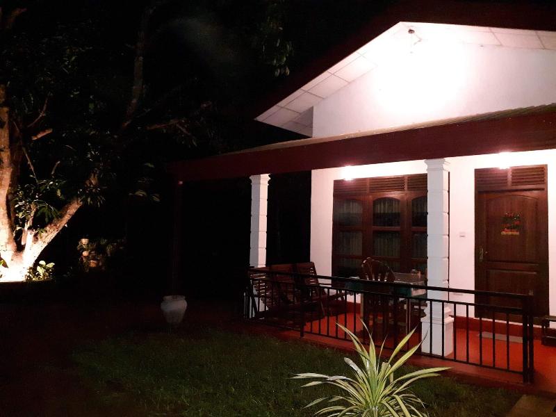 Sigiri Hibiscus Villa image