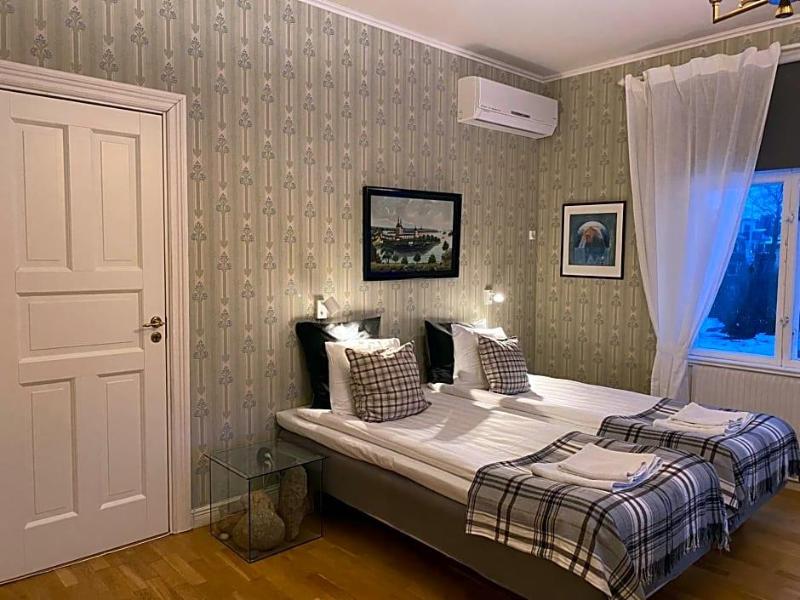Borgs Villahotell image