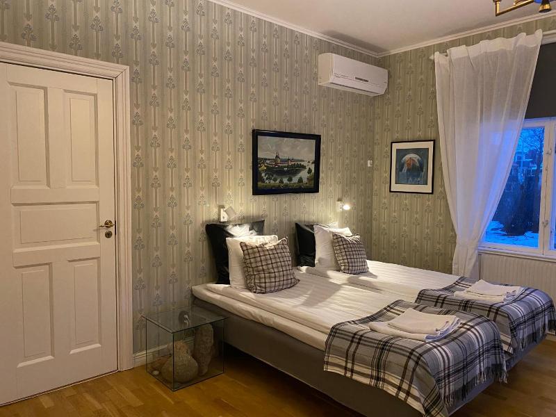 Borgs Villahotell image