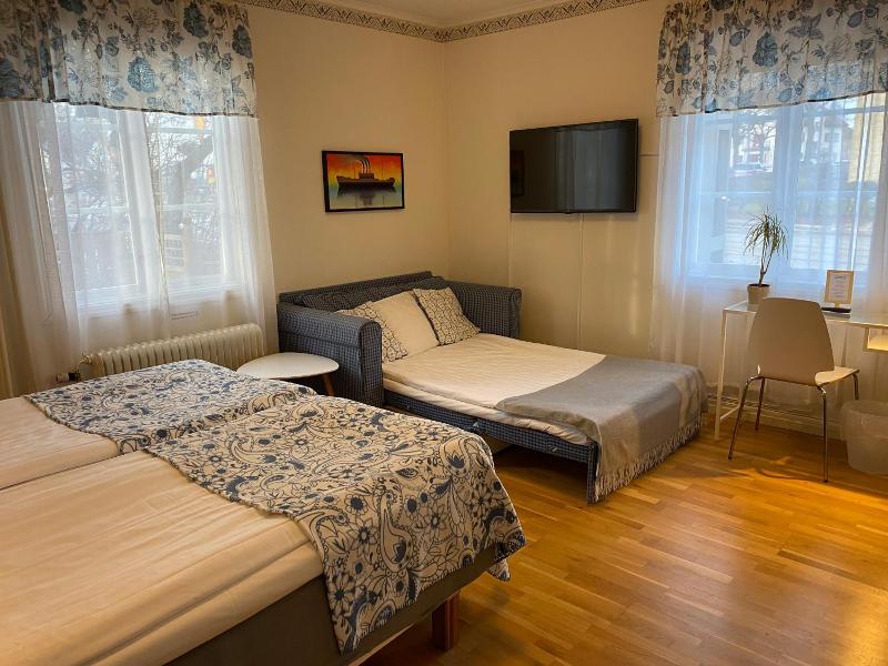 Borgs Villahotell image