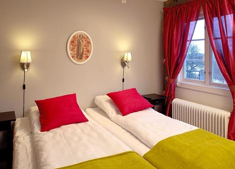 Borgs Villahotell image