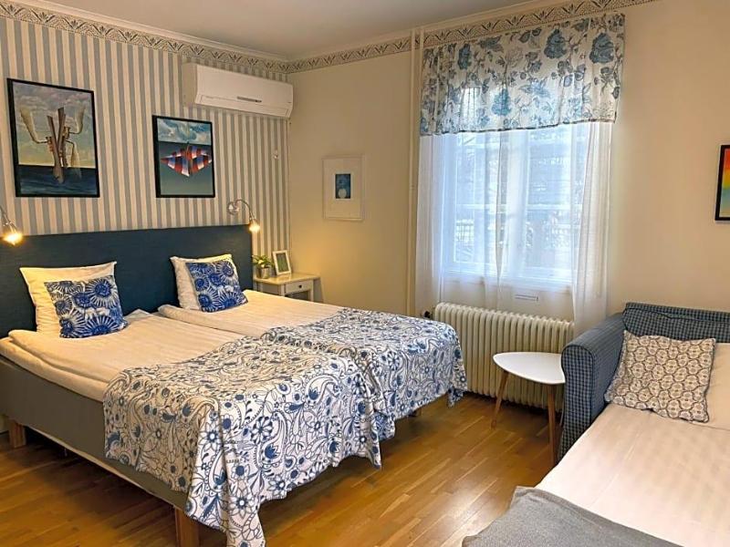 Borgs Villahotell image