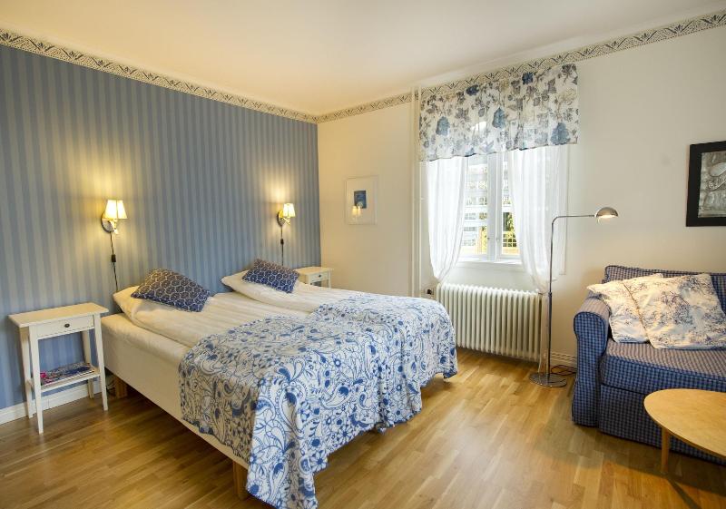 Borgs Villahotell image