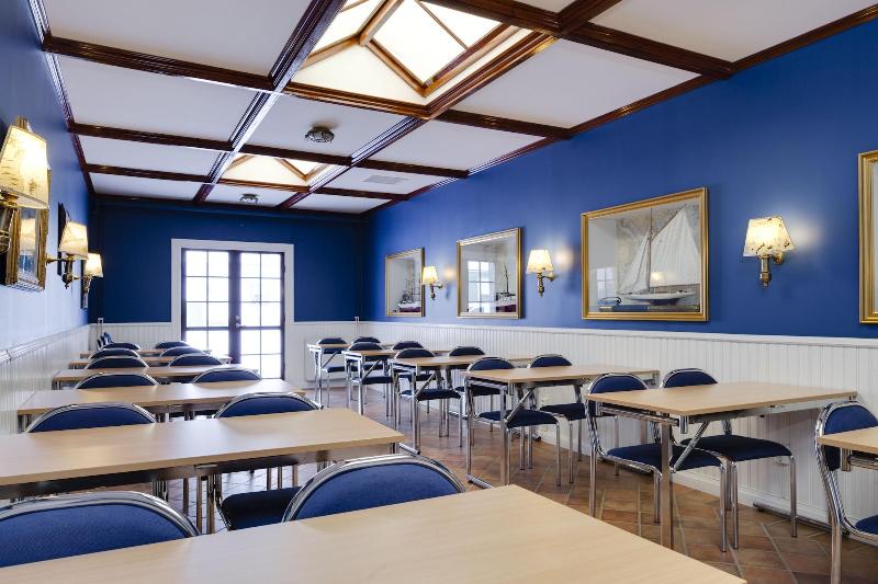 Hotel Slottsgården image
