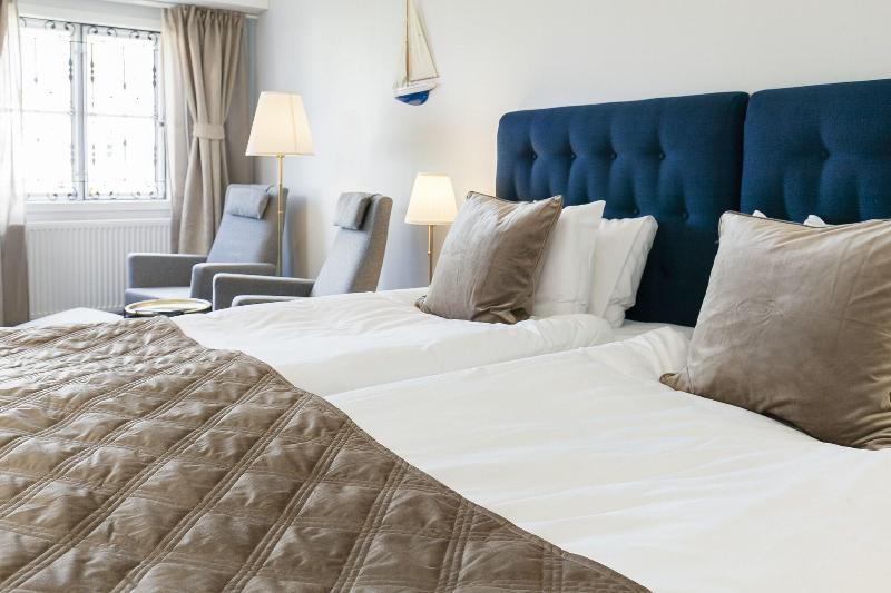 Hotel Slottsgården image