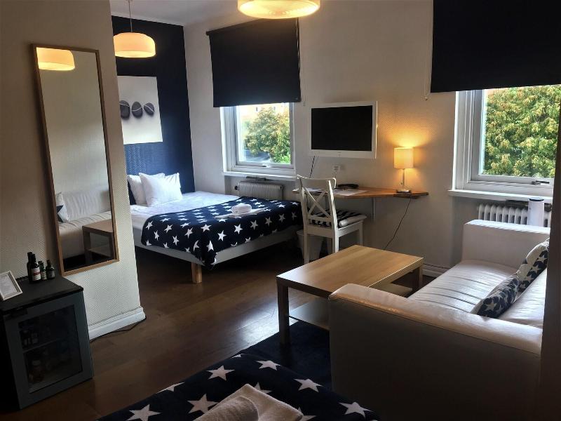 Port Hotel image