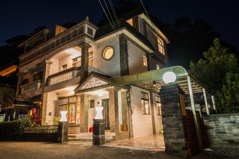So Art Guesthouse & Hostel