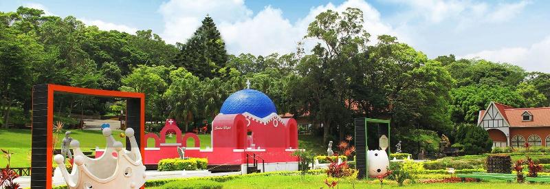 West Lake Resortopia image