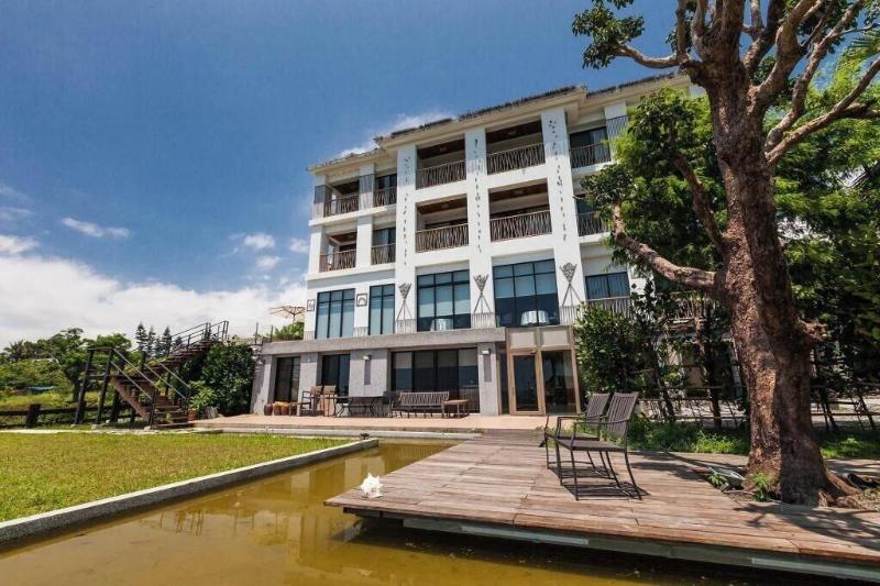 Sinasera Resort image