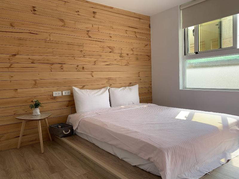 Sparrows Place image
