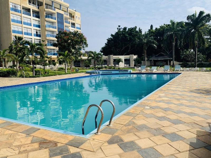 Tanga Beach Resort & Spa image