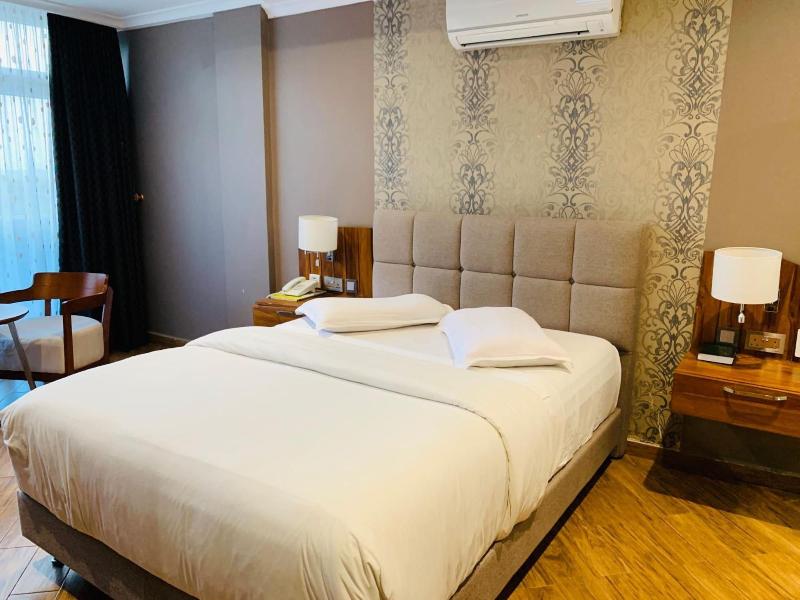 Tanga Beach Resort & Spa image