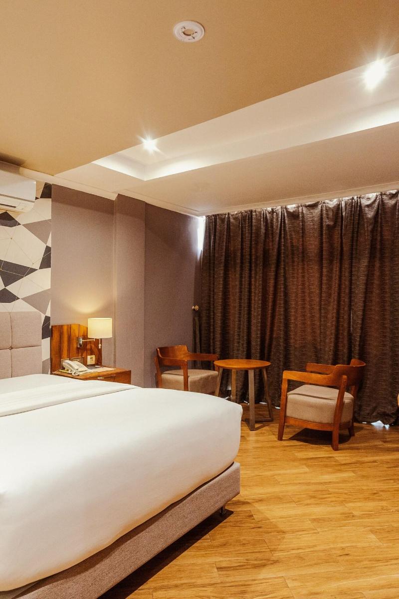 Tanga Beach Resort & Spa image