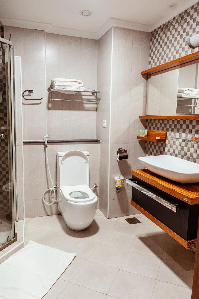 Tanga Beach Resort & Spa image
