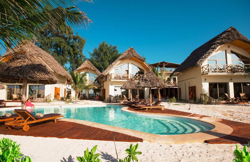 Clove Island Villas&Spa image