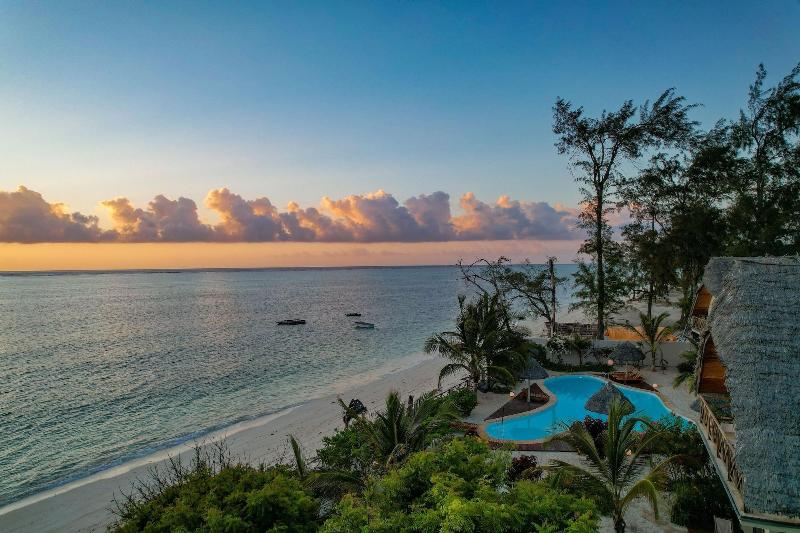 Clove Island Villas&Spa image