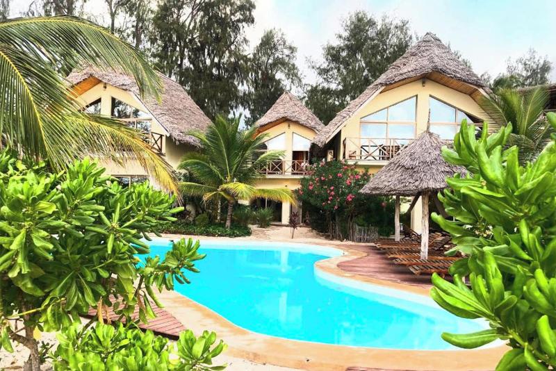 Clove Island Villas&Spa image