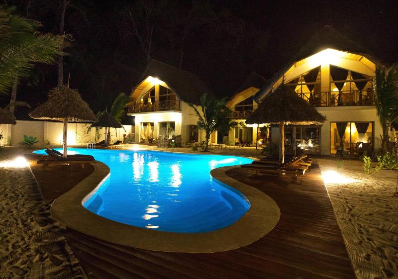Clove Island Villas&Spa image
