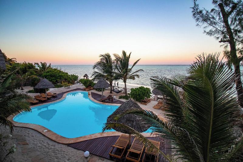 Clove Island Villas&Spa image