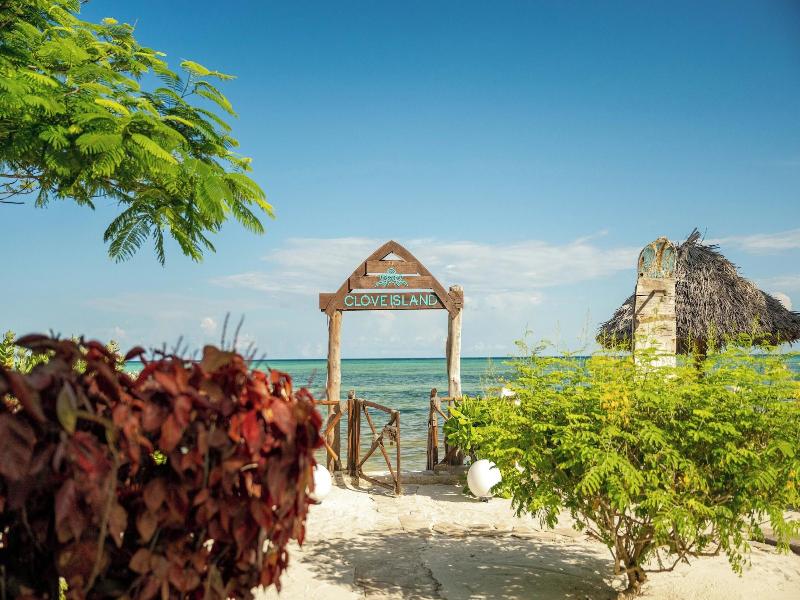 Clove Island Villas&Spa image