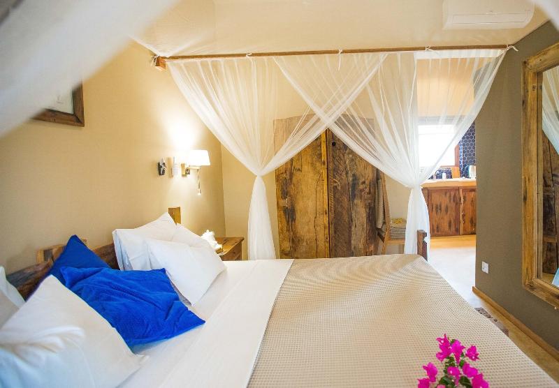 Clove Island Villas&Spa image