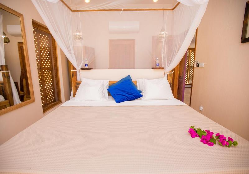 Clove Island Villas&Spa image