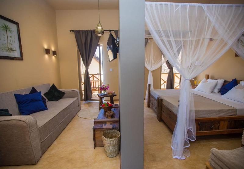 Clove Island Villas&Spa image