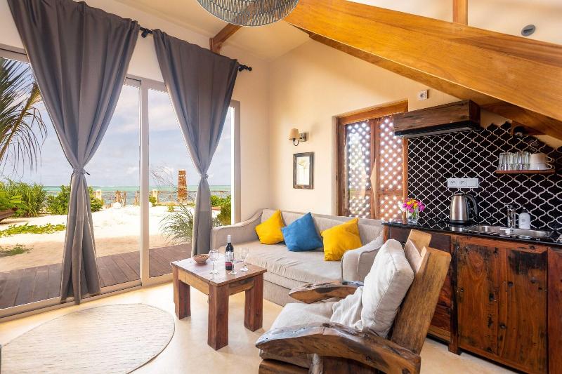 Clove Island Villas&Spa image