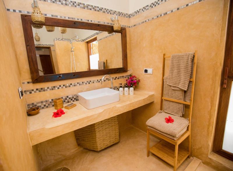 Clove Island Villas&Spa image