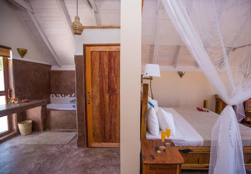 Clove Island Villas&Spa image