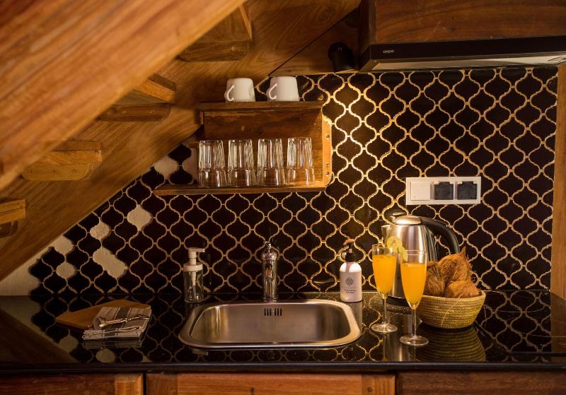 Clove Island Villas&Spa image