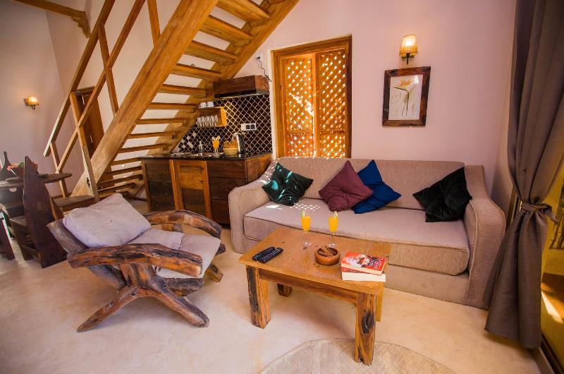 Clove Island Villas&Spa image